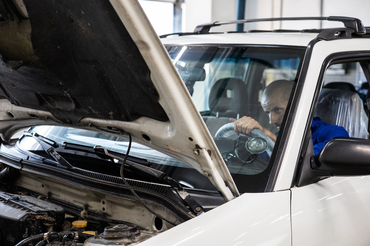 How to Spot Hidden Issues With a Used Car Before You Buy